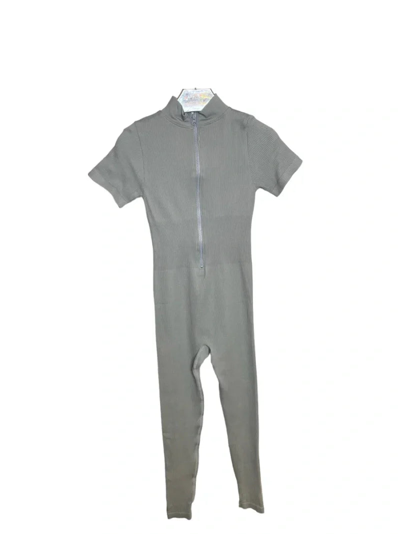 Short-sleeve sports jumpsuit