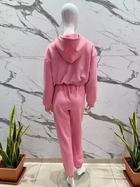 Casual chic set – Zip-up hooded jacket and elastic waist pants