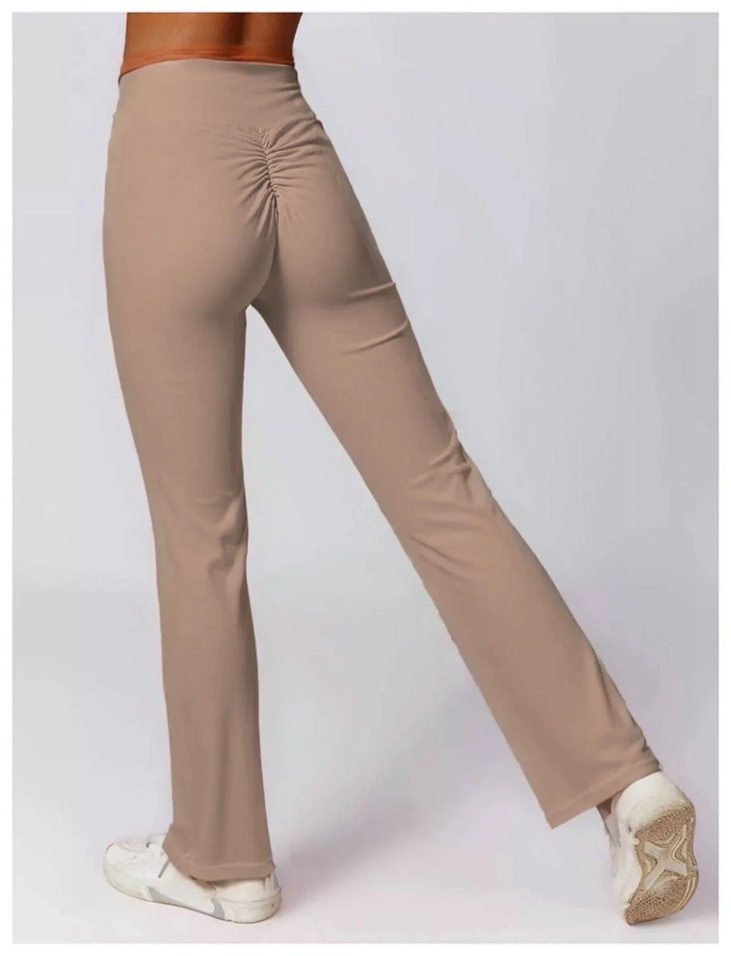 High-waisted flared leggings in sculpting technical fabric