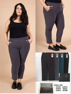 Leggings with buttons on the pockets