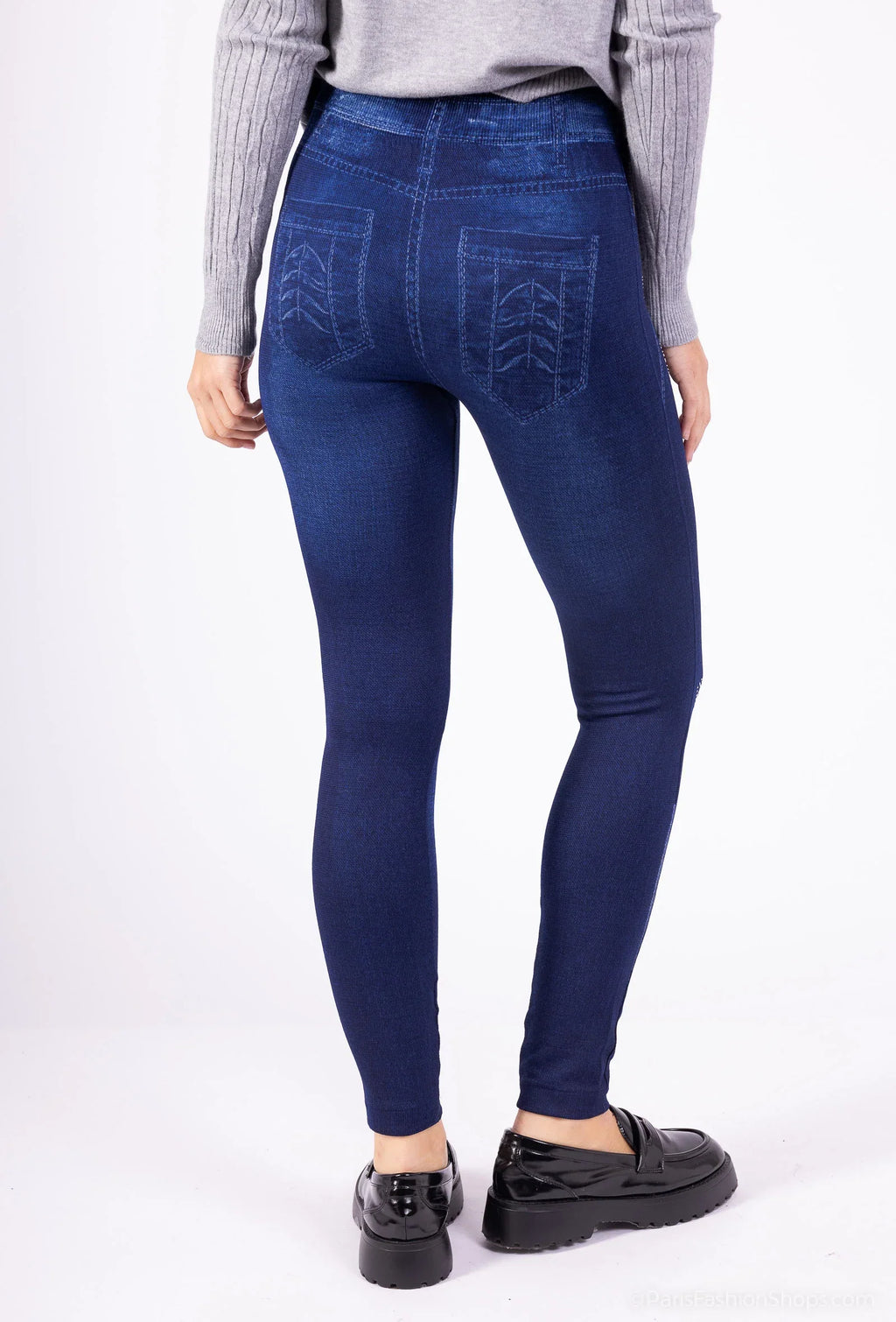 Butterfly pattern leggings