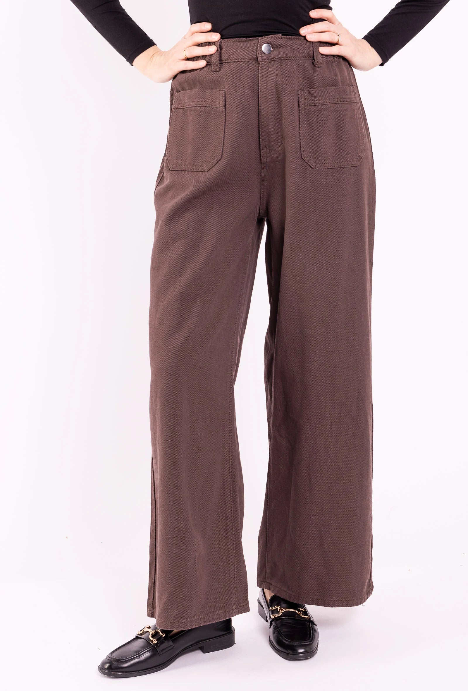 DENVER – Belted oversized denim set