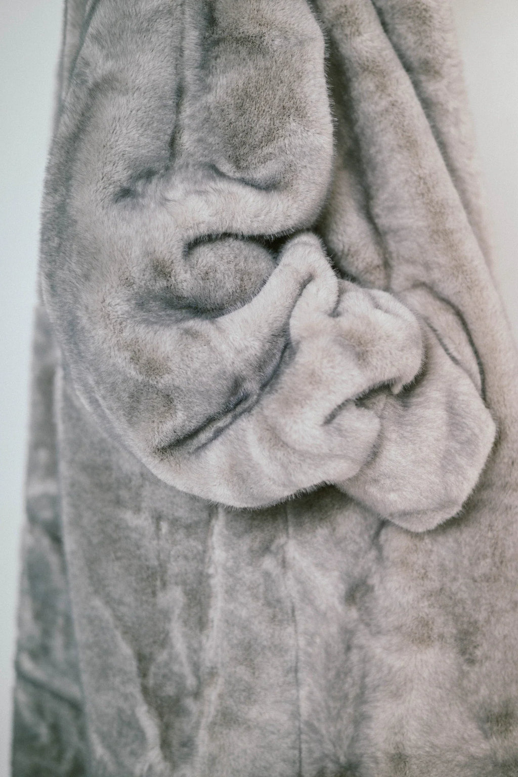 Hooded Faux Fur Coat – Comfortable Straight Fit