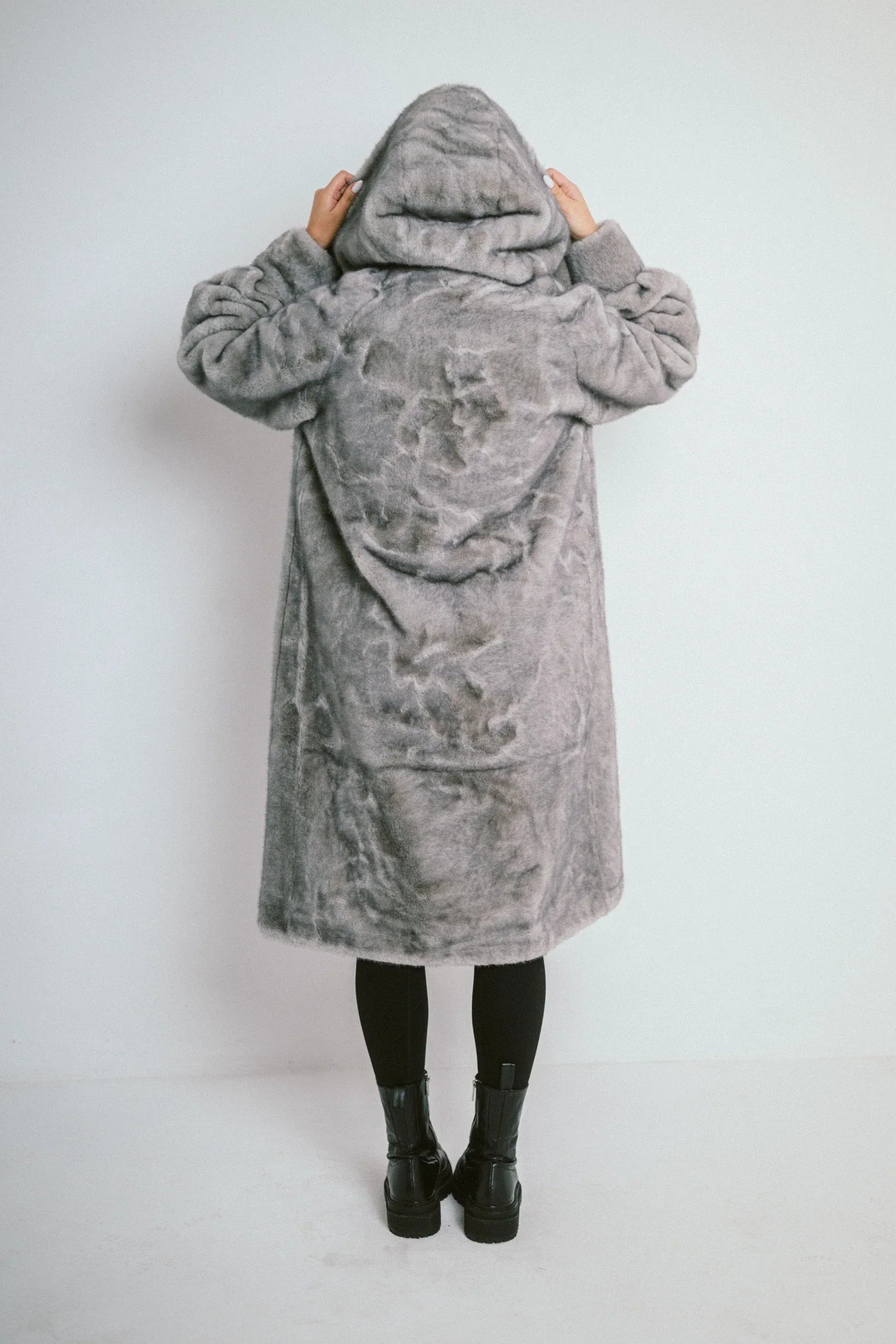 Hooded Faux Fur Coat – Comfortable Straight Fit