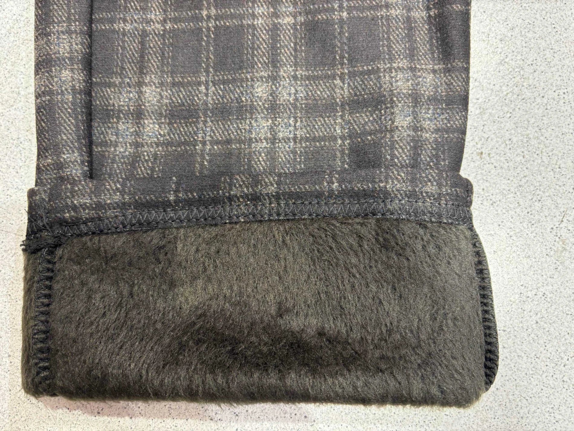 Filled checkered pants