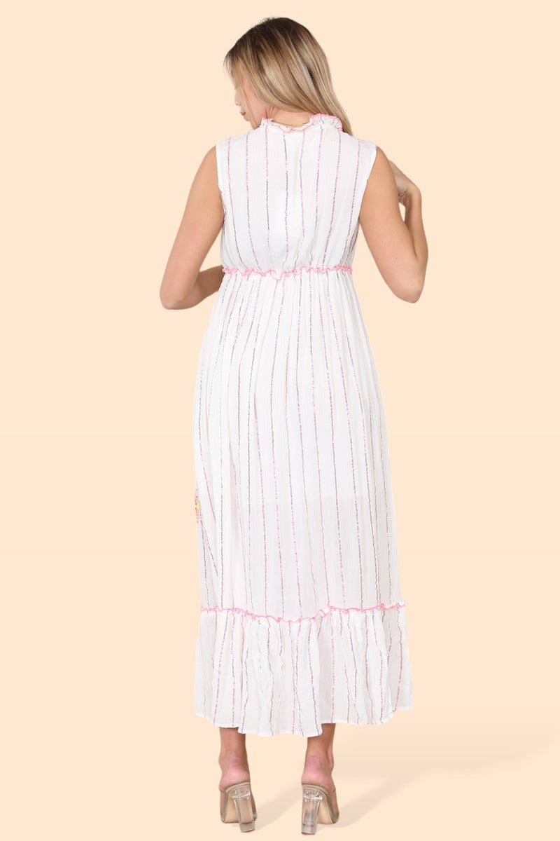 Women's long sleeveless dress with a neckline